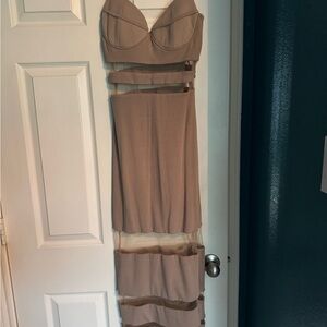 Elegant Tan Strapless Dress